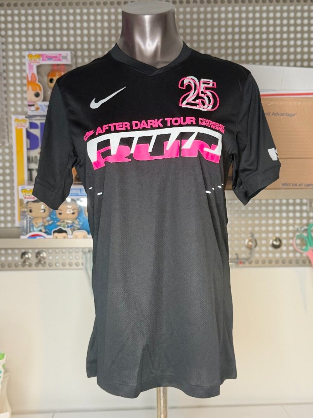 Nike After Dark Tour 2025 Running Tee BlacK Pink Dri-Fit Womens Small Jersey
